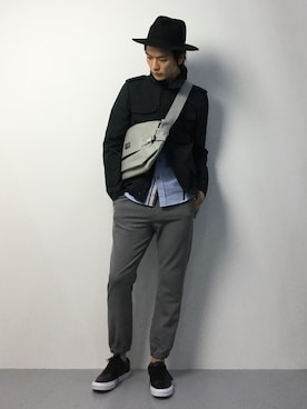 「ASPESI（アスペジ）のアイテム」を使った、中嶋時男さん（メンズ・183cm）の冬コーディネート