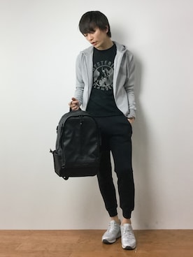 「1PIU1UGUALE3  RELAX （ウノピゥウノウグァーレトレ リラックス）のアイテム（トップス）」を使った、中嶋時男さん（メンズ・183cm）の冬コーディネート