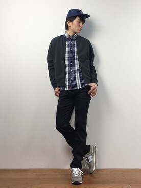 「TOMMY HILFIGER（トミーヒルフィガー）のアイテム（デニムパンツ）」を使った、中嶋時男さん（メンズ・183cm）の春コーディネート