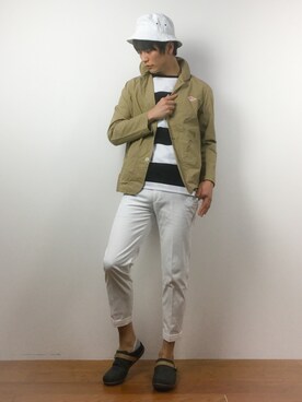 「niko and...（ニコアンド）のアイテム（ステンカラーコート）」を使った、中嶋時男さん（メンズ・183cm）の春コーディネート