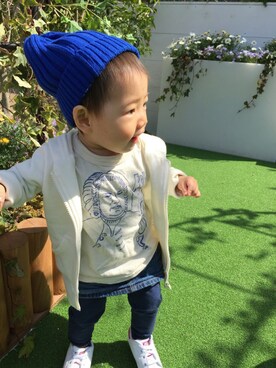 「abcd（ナシ）のアイテム（パーカー）」を使った、kotochiさん（キッズ・70cm）の春コーディネート