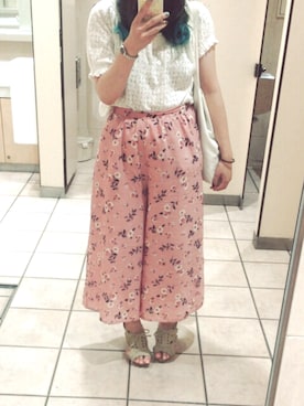 「LOWRYS FARM（ローリーズファーム）のアイテム（トップス、ホワイト系）」を使った、ハセガワさん（レディース・158cm）の夏コーディネート