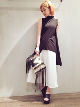 「アイテム（クラッチバッグ）」を使った、BARAK_sawaさん（レディース・156cm）の春コーディネート