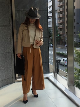 「マスタードイエロー」｜「アイテム（ブルゾン）」を使った、ismさん（レディース・167cm）の秋コーディネート