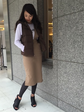 「アイテム（ダウンベスト、グリーン系）」を使った、ismさん（レディース・168cm）の夏コーディネート