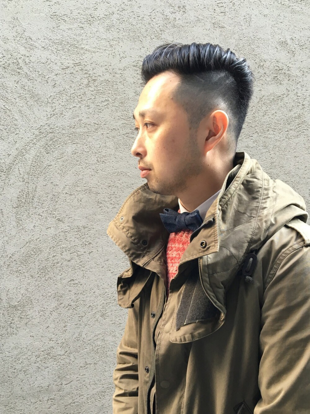「Krabert、蝶ネクタイ、ボウタイ、AMI」｜「Krabertのアイテム（蝶ネクタイ、ブルー系）」を使った、Krabertさん（メンズ・173cm）の冬コーディネートの1枚目の写真