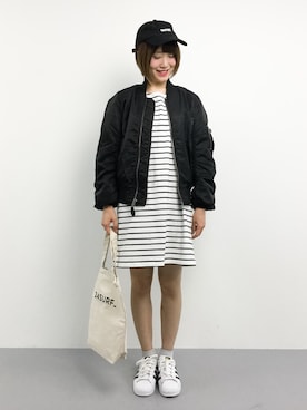 「JEANASIS（ジーナシス）のアイテム（MA-1）」を使った、まるさん（レディース・161cm）の秋コーディネート