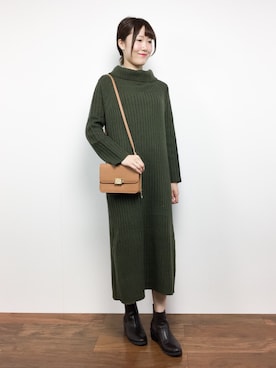 「M.deux（エムドゥ）のアイテム（ショルダーバッグ）」を使った、まるさん（レディース・161cm）の秋コーディネート