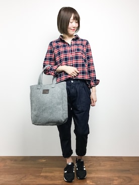 「e.r.g*（イーアールジー）のアイテム（バッグ）」を使った、まるさん（レディース・161cm）の秋コーディネート