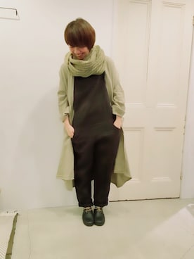「ガウンコート」｜「アイテム（オールインワン・サロペット）」を使った、YARRAdouxbleu三宮店さん（レディース・156cm）の冬コーディネート