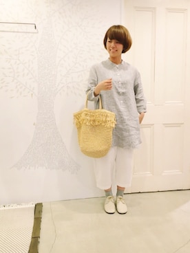 「Blute（ブリューテ）のアイテム」を使った、YARRAdouxbleu三宮店さん（レディース・156cm）の春コーディネート