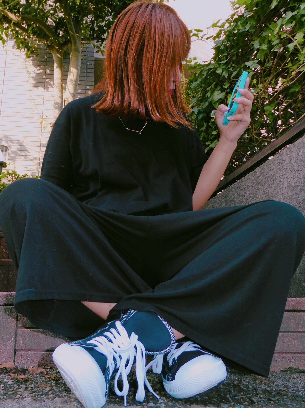 「ootd、casual、black、sneakers」｜「CLOSE-UPのアイテム（スニーカー、ブラック系）」を使った、miuさん（レディース・153cm）の秋コーディネートの1枚目の写真