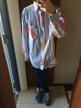 「ストライプビッグシャツのアイテム（シャツ/ブラウス、ブルー系）」を使った、坂井泰平さん（メンズ）の秋コーディネート
