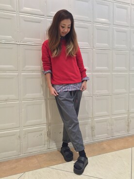 「red」｜「アイテム（スラックス）」を使った、sawaaaさん（レディース・157cm）の秋コーディネート