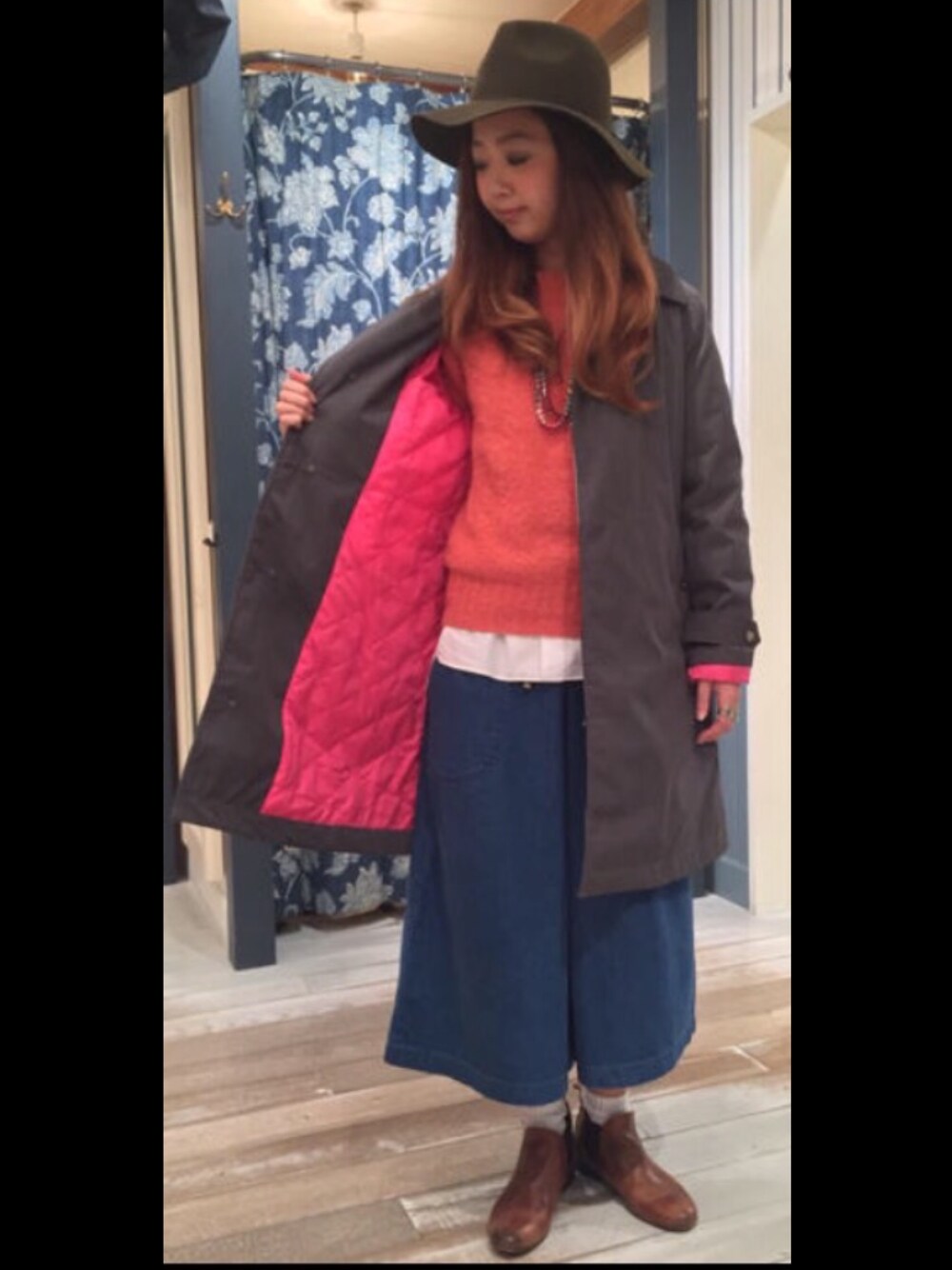 「BEAMS BOY、beamsboy、Ray BEAMS、THE NORTH FACE、ステンカラーコート、noreasterly、ニット、orslow、秋のコーデ」｜「BEAMS BOYのNor’Easterly / シェトランド シャギー クルーニット 15FW ■▼（ニット/セーター、オレンジ系）」を使った、sawaaaさん（レディース・157cm）の秋コーディネートの1枚目の写真