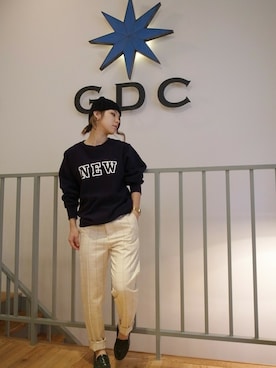 「ストリートカジュアル」｜「アイテム（その他シューズ）」を使った、GDCTOKYO-risuko-さん（レディース・157cm）の秋コーディネート
