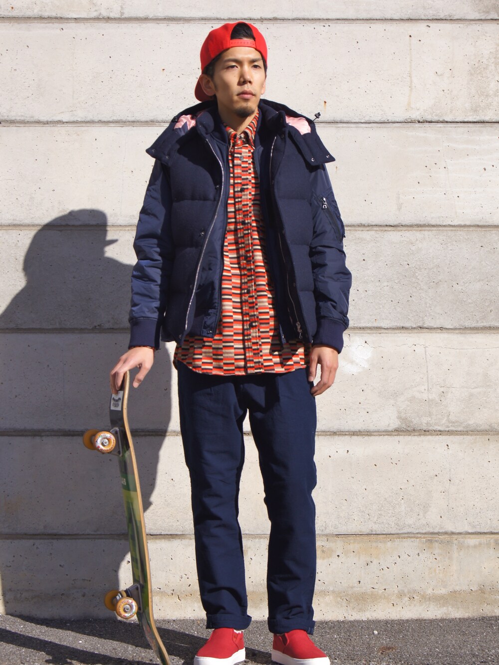 「nonnative、SOPHNET.、SATURDAYS SURF NYC、Roundel by London Underground」｜「SOPHNET.のREVERSIBLE L-2A BLOUSON（ミリタリージャケット、ブルー系）」を使った、UNDERPASSさん（メンズ・170cm）の冬コーディネートの1枚目の写真