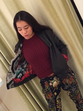 「Desigual（デシグアル）のアイテム（ライダースジャケット）」を使った、Michelle Leia Saaleさん（レディース・165cm）の冬コーディネート