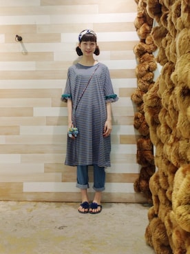 「ヘアバンド」｜「アイテム（ビーチサンダル）」を使った、ぴのこさん（レディース・172cm）の夏コーディネート