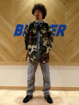 「MANASTASH（マナスタッシュ）のアイテム（ステンカラーコート）」を使った、OGAWAさん（メンズ・175cm）の夏コーディネート