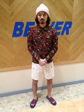 「膝上ショーツ」｜「アイテム（ニットキャップ/ビーニー）」を使った、OGAWAさん（メンズ・175cm）の夏コーディネート