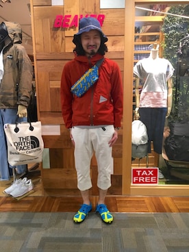 「and wander（アンドワンダー）のアイテム（マウンテンパーカー）」を使った、OGAWAさん（メンズ・175cm）の春コーディネート