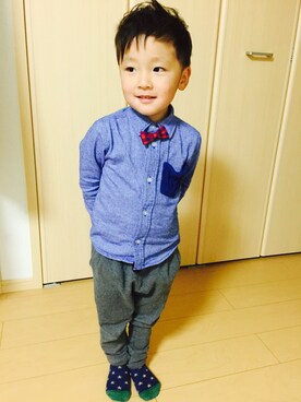 「GLOBAL WORK（グローバルワーク）のアイテム（シャツ/ブラウス、ブルー系）」を使った、oryさん（キッズ）の冬コーディネート