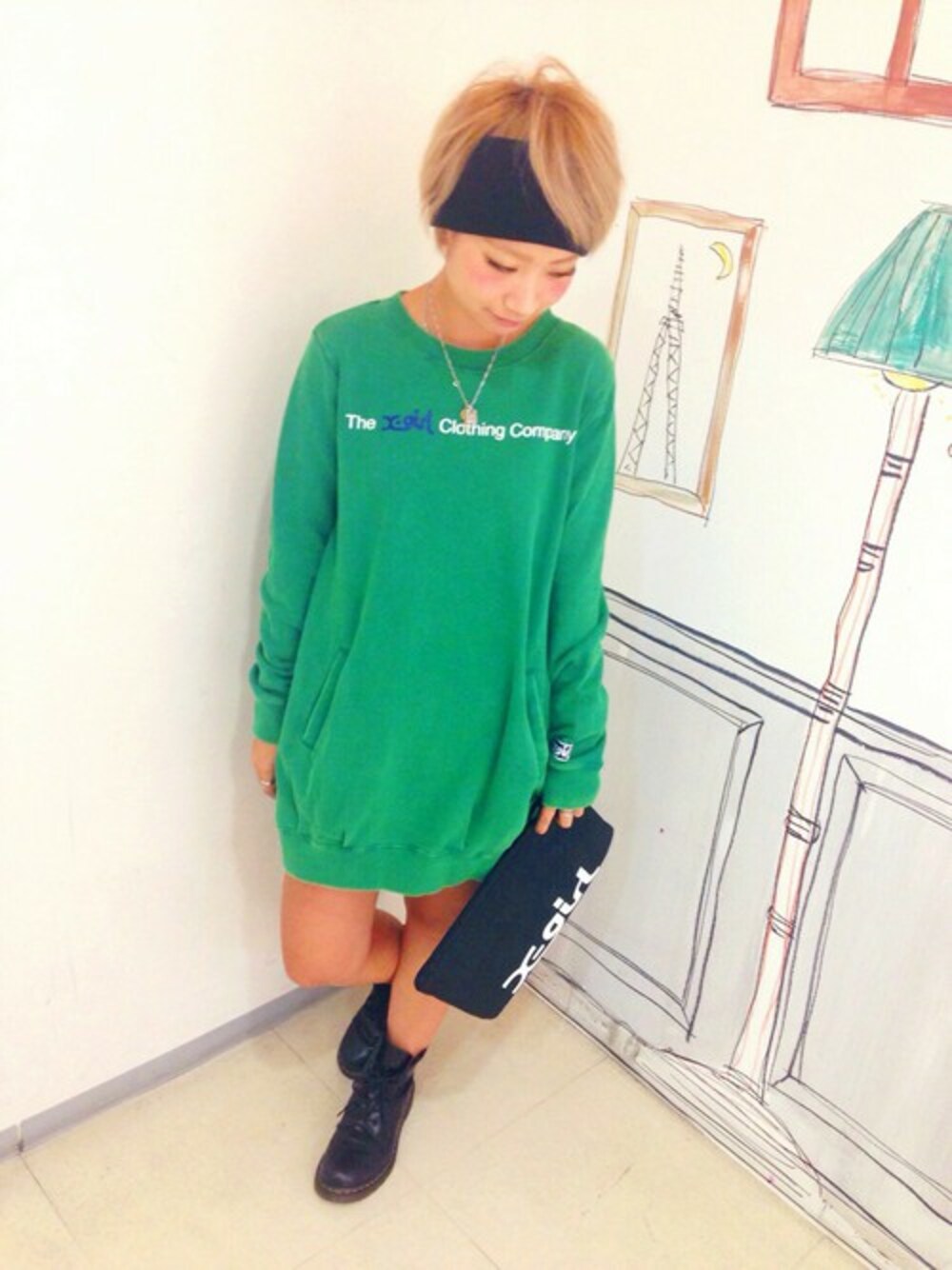 「ワンピース、スエット、x-girl」｜「X-girlのWASHED SWEAT DRESS（ワンピース、グリーン系）」を使った、YUMEさん（レディース・160cm）の秋コーディネートの1枚目の写真