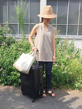 「海外」｜「アイテム（帽子）」を使った、maaさん（レディース・165cm）の秋コーディネート