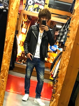 「Cody Sanderson」｜「アイテム（ライダースジャケット）」を使った、TOYOHIROさん（メンズ・173cm）の秋コーディネート