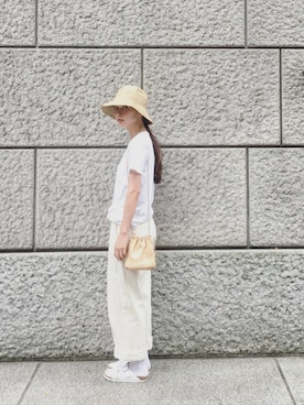 「FALKE（ファルケ）のアイテム」を使った、Kazumiさん（レディース・165cm）の夏コーディネート