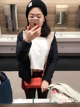 「travel」｜「アイテム（その他）」を使った、Esther Anさん（レディース・159cm）の秋コーディネート