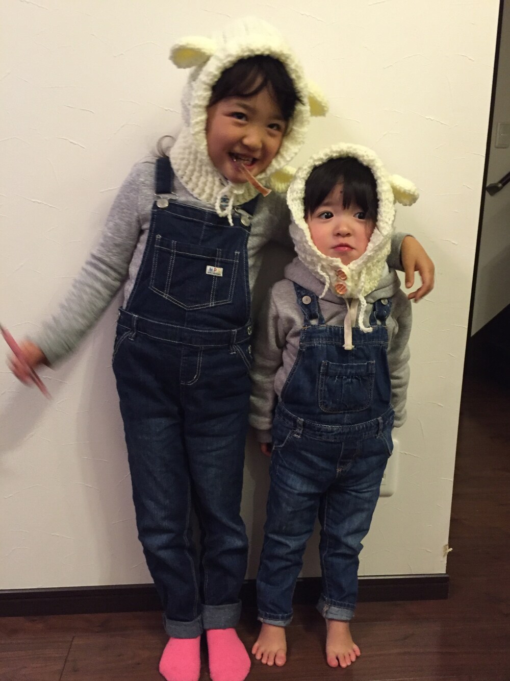 「coordinate、outfit、ootd、キッズコーデ、キッズファッション、ハンドメイド、サロペット、姉妹コーデ、お揃い」｜「Right-on KIDSのアイテム（サロペット/オーバーオール、ブルー系）」を使った、YURIKOさん（レディース・160cm）の春コーディネートの1枚目の写真