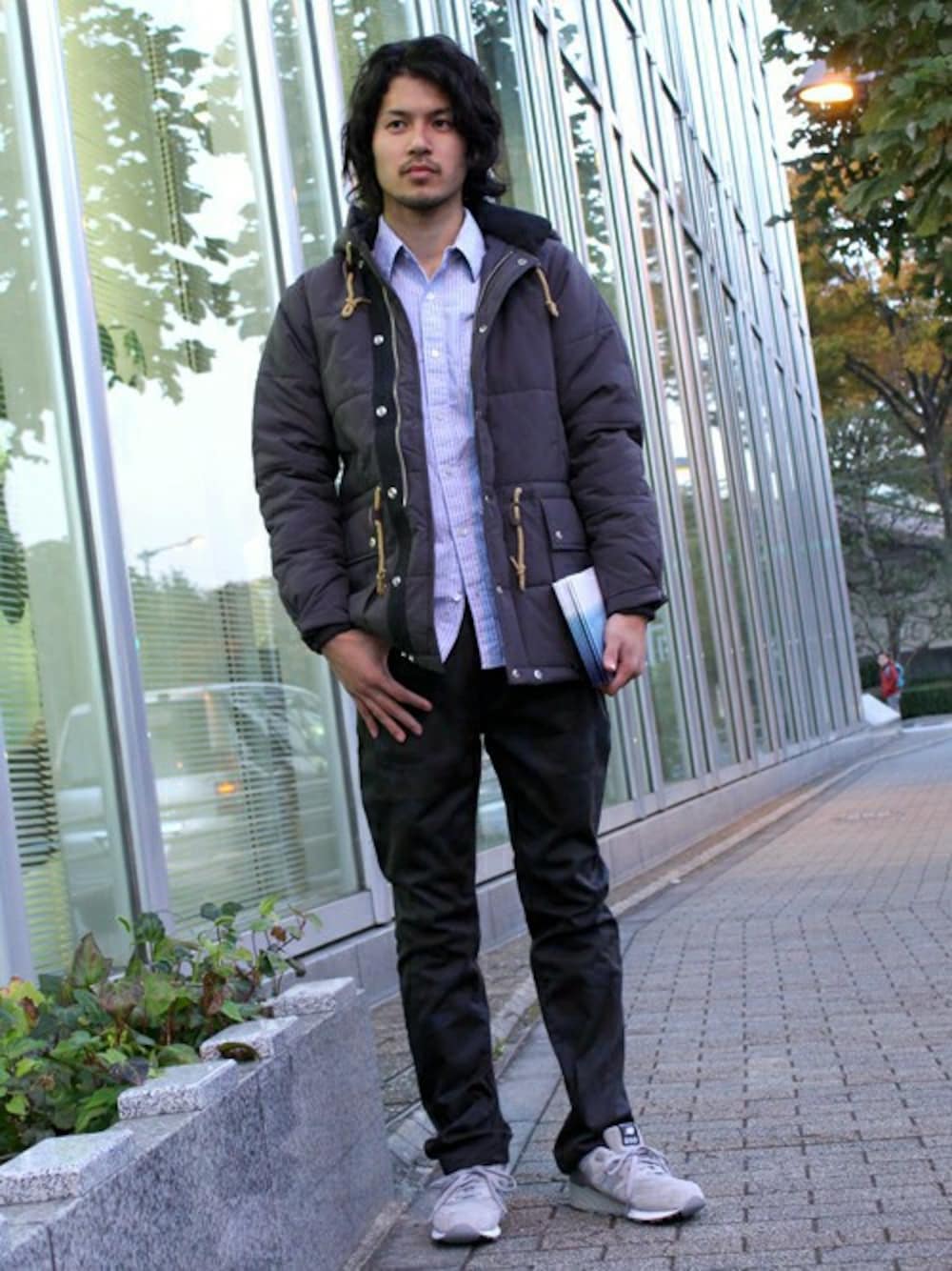「パーティースタイル、デートスタイル（MEN）、謹賀新年」｜「KineticsのKinetics Moutain Parka  （マウンテンパーカー、グレー系）」を使った、チャプター君さん（メンズ・174cm）の冬コーディネートの1枚目の写真
