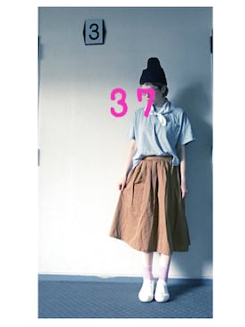 「キャメルスカート」｜「アイテム（スニーカー）」を使った、37さん（レディース・154cm）の夏コーディネート