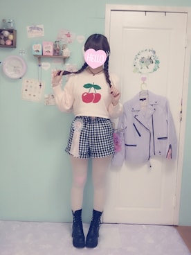 「白タイツ」｜「アイテム（ライダースジャケット）」を使った、mitsuさん（レディース・164cm）の冬コーディネート