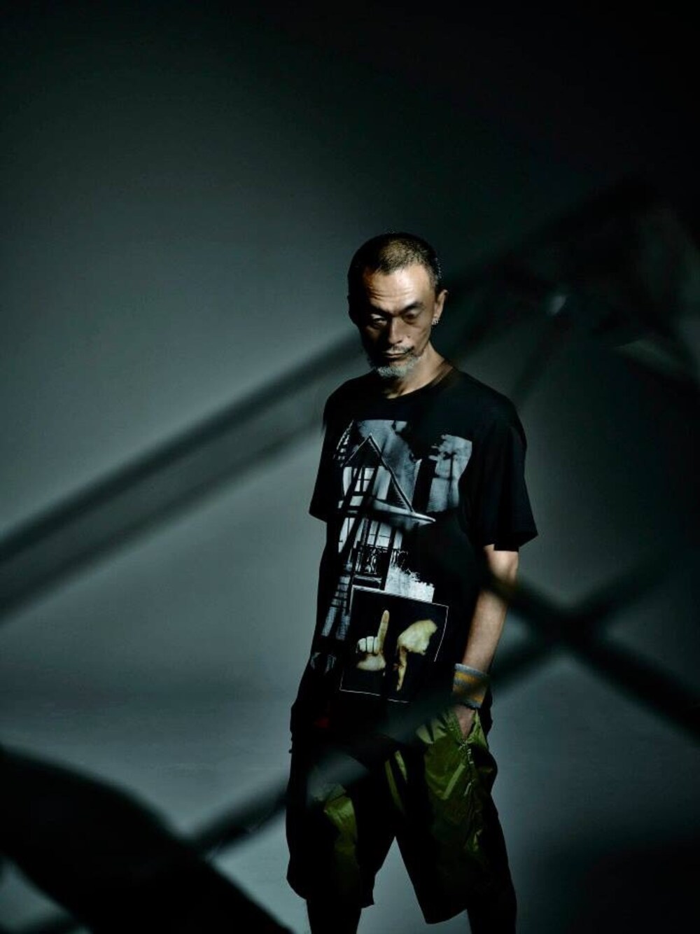 「過去code、同じようなコーディネートばっかり、ビッグシルエット」｜「GIVENCHYのアイテム（Tシャツ/カットソー、ブラック系）」を使った、つーるはーさん（メンズ・168cm）の夏コーディネートの1枚目の写真