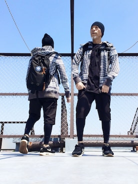 「GIVENCHY（ジバンシイ）のアイテム（パーカー）」を使った、つーるはーさん（メンズ・168cm）の春コーディネート