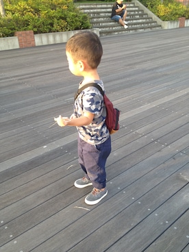 「UNITED ARROWS（ユナイテッドアローズ）のアイテム（ボディバッグ/ウエストポーチ）」を使った、Asakoさん（キッズ・80cm）の秋コーディネート