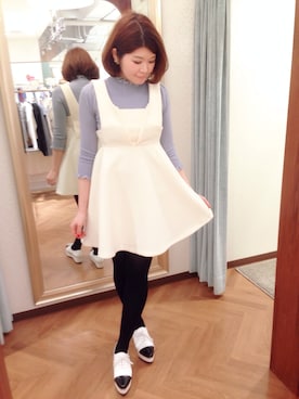 「ブルー x ホワイト」｜「アイテム（ワンピース/ドレス）」を使った、Natsumi Sudoさん（レディース・160cm）の冬コーディネート