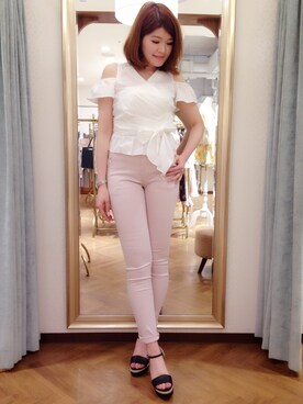 「Supreme.La.La.（シュープリームララ）のアイテム（サンダル）」を使った、Natsumi Sudoさん（レディース・160cm）の春コーディネート