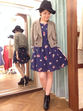 「Supreme.La.La.（シュープリームララ）のアイテム（トレンチコート）」を使った、Natsumi Sudoさん（レディース・160cm）の秋コーディネート