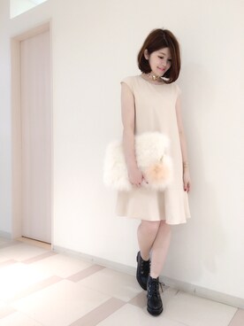 「Supreme.La.La.（シュープリームララ）のアイテム（クラッチバッグ）」を使った、Natsumi Sudoさん（レディース・160cm）の秋コーディネート