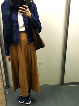 「Rubyrivet（ルビーリベット）のアイテム（トップス）」を使った、amiさん（レディース・162cm）の春コーディネート