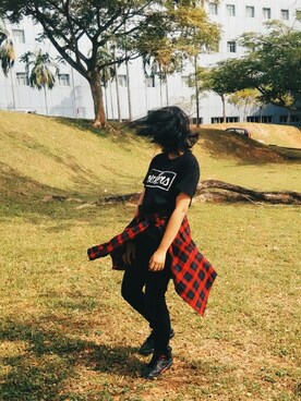 「zaloramy」｜「アイテム（スニーカー）」を使った、izzatiazrynaさん（レディース・157cm）の春コーディネート