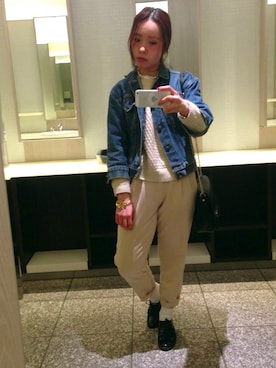 「寒い」｜「アイテム（デニムジャケット）」を使った、オガワマイさん（レディース・152cm）の春コーディネート