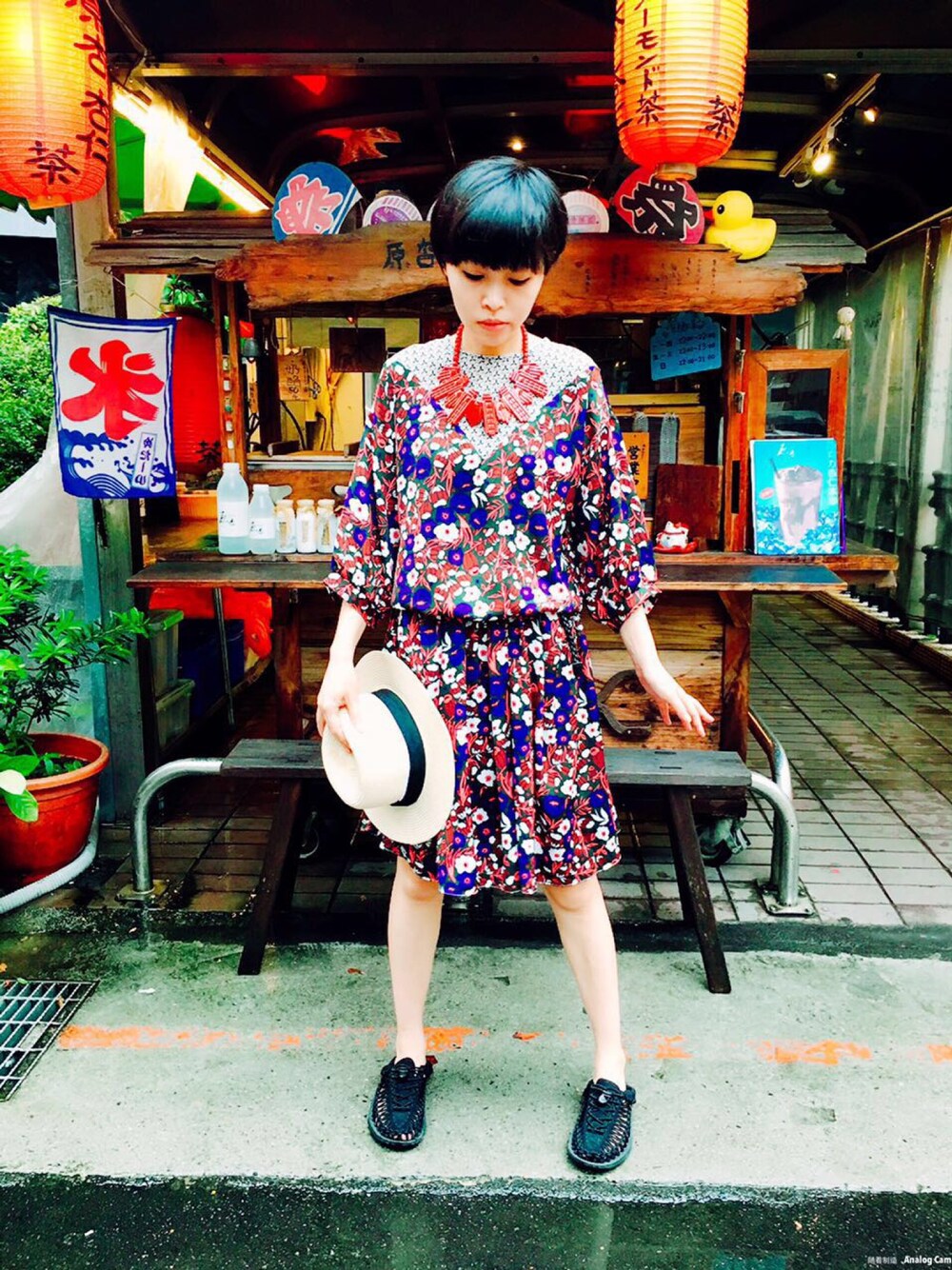 「花柄、夏コーデ、彩色」｜「pizza cut fiveのアイテム（シャツワンピース、その他）」を使った、PizzaCutFiveさん（レディース・165cm）の夏コーディネートの1枚目の写真