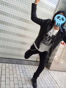 「ロックT」｜「アイテム（ブルゾン）」を使った、メタルジャスティスさん（メンズ・187cm）の春コーディネート