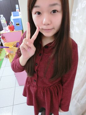 「アイテム（シャツワンピース、レッド系）」を使った、褚萱萱さん（レディース・161cm）の冬コーディネート