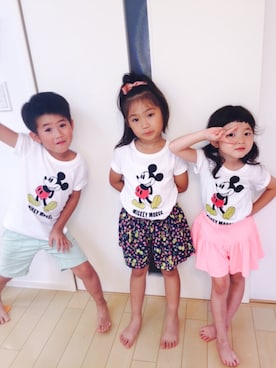 「UNIQLO Tシャツ」｜「アイテム（スカート）」を使った、ananさん（キッズ・100cm）の夏コーディネート